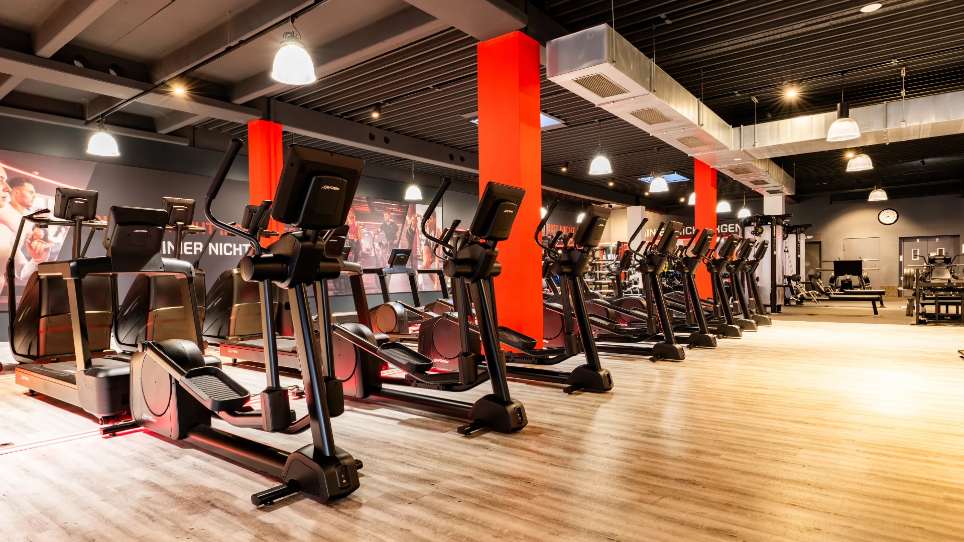 jumpers fitness Studio Dreieich Kraftbereich jumpers fitness Studio Dreieich Kraftbereich