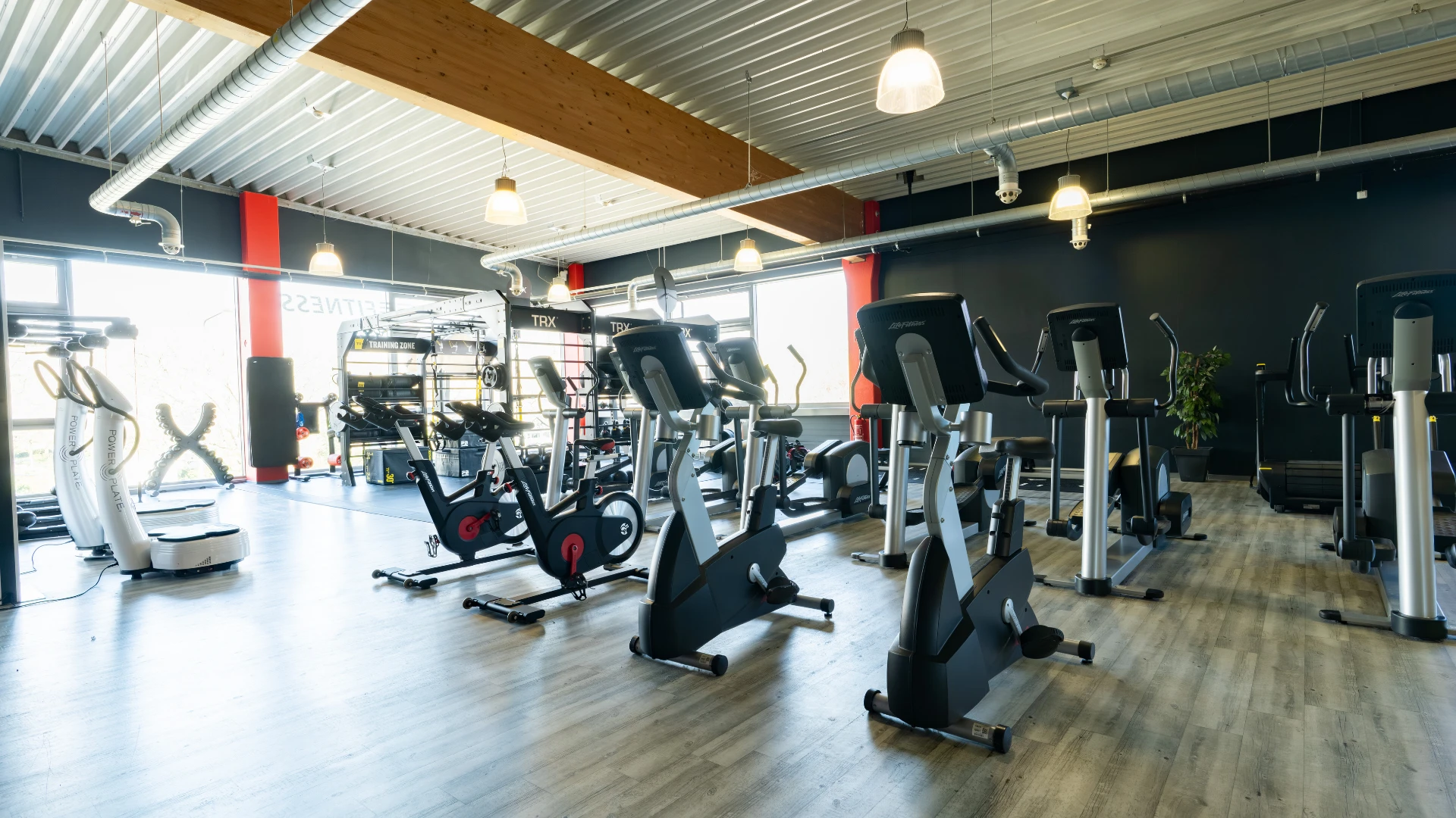 jumpers fitness Studio Wiesbaden Kraftbereich